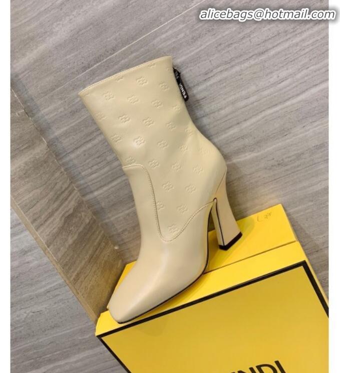 Classic Hot Fendi FFreedom Waxed Leather FF Logo Stamp High-Heel Short Boot G71744 Beige