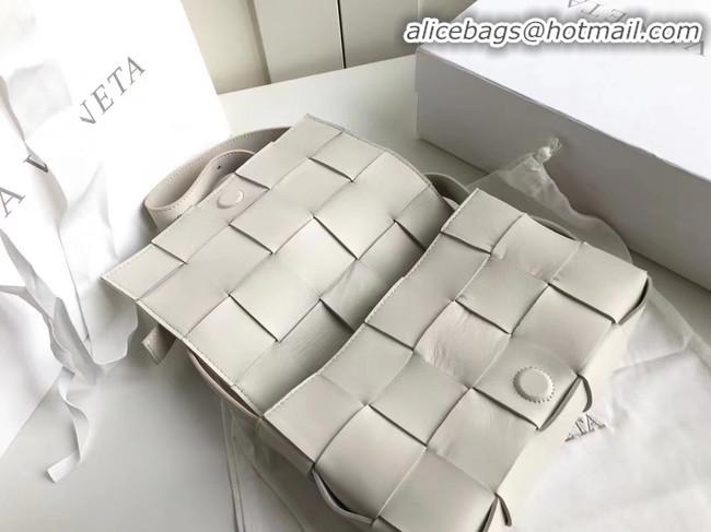 Buy Discount Bottega Veneta Sheepskin Weaving Original Leather 578004 Off White