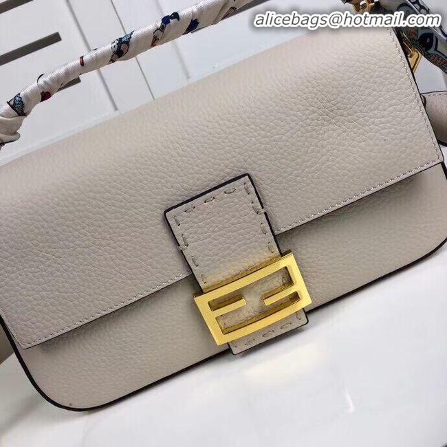 Low Cost Fendi BAGUETTE leather bag F2466 beige