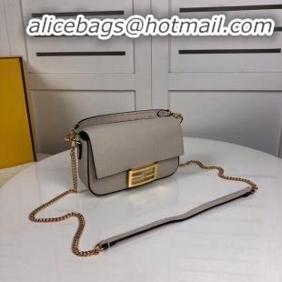 Inexpensive Imitation Fendi BAGUETTE leather bag F2467 beige