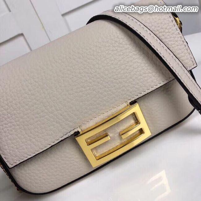 Inexpensive Imitation Fendi BAGUETTE leather bag F2467 beige