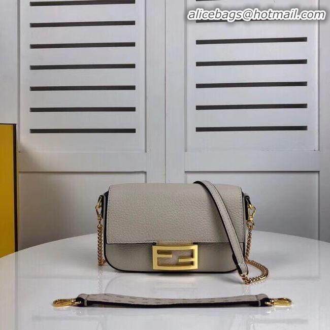 Inexpensive Imitation Fendi BAGUETTE leather bag F2467 beige