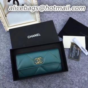 Grade Imitation Chanel sheepskin & Gold-Tone Metal Wallet AP0955 green