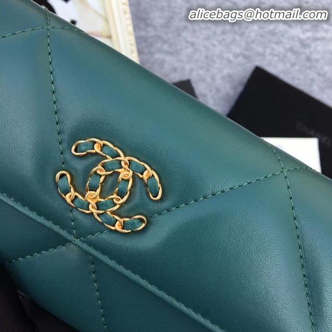 Grade Imitation Chanel sheepskin & Gold-Tone Metal Wallet AP0955 green