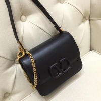 Unique Grade VALENTINO VLOCK Origianl leather shoulder bag 0906 black