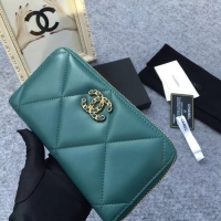 Unique Cheapest CHANEL 19 sheepskin & Gold-Tone Metal Wallet AP1063 green