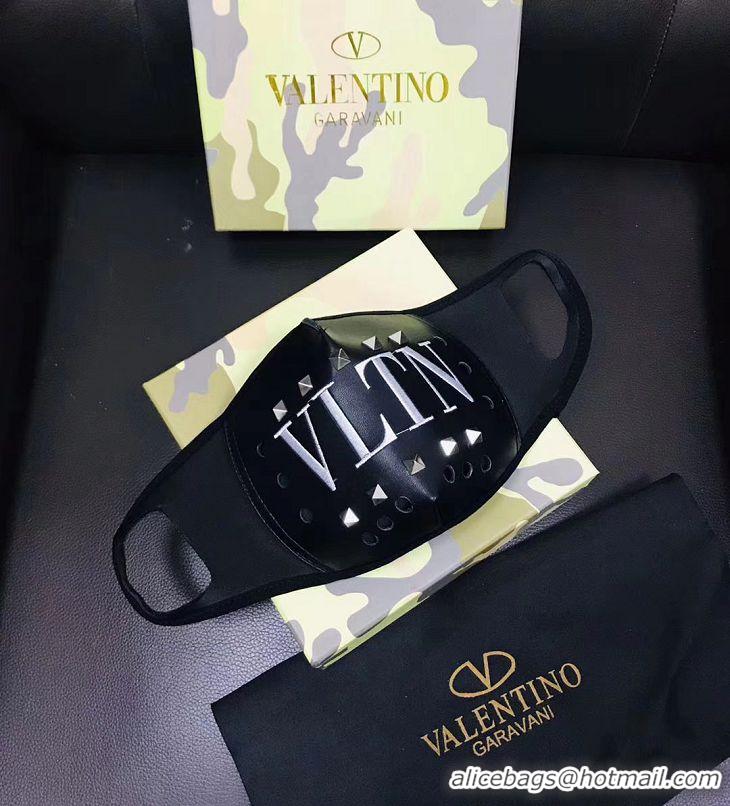 Trendy Design VALENTINO Mask V12045