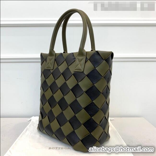 Good Product Bottega Veneta Maxi Cabat 30 Tote in Woven Nappa Lambskin BV12603 Dark Green/Black