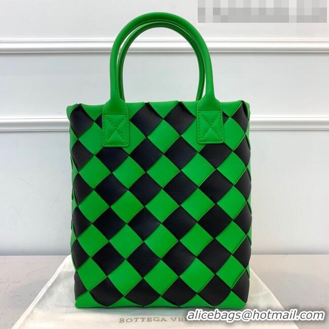 Pretty Style Bottega Veneta Maxi Cabat 30 Tote in Woven Nappa Lambskin BV12603 Bright Green