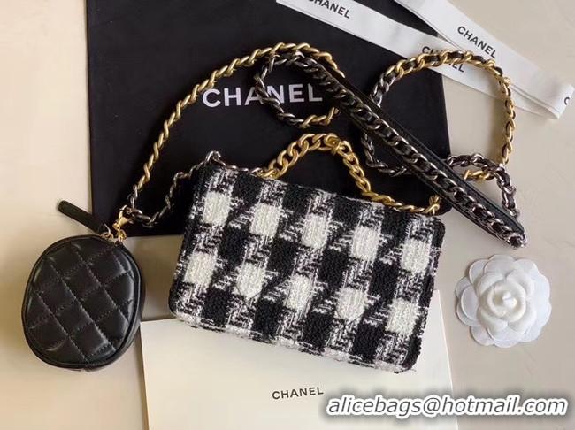 Charming CHANEL 19 Flap Bag WOC 33817 black&white