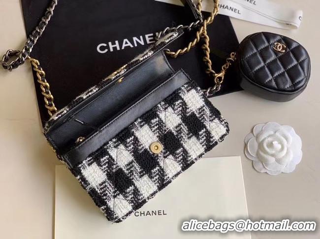 Charming CHANEL 19 Flap Bag WOC 33817 black&white