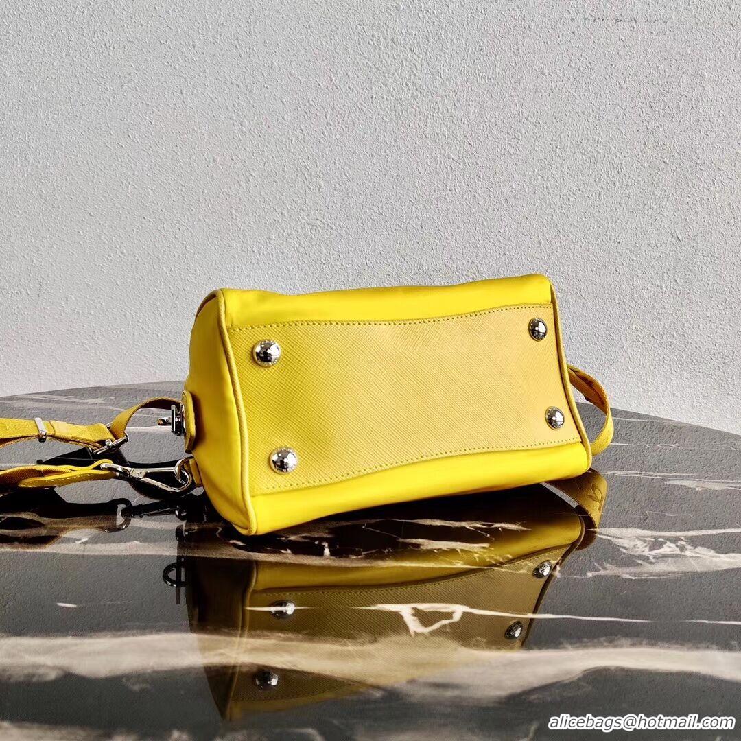 Good Product Prada Re-Edition 2005 top-handle bag 1PR846 yellow