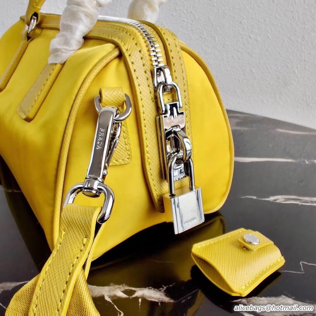 Good Product Prada Re-Edition 2005 top-handle bag 1PR846 yellow