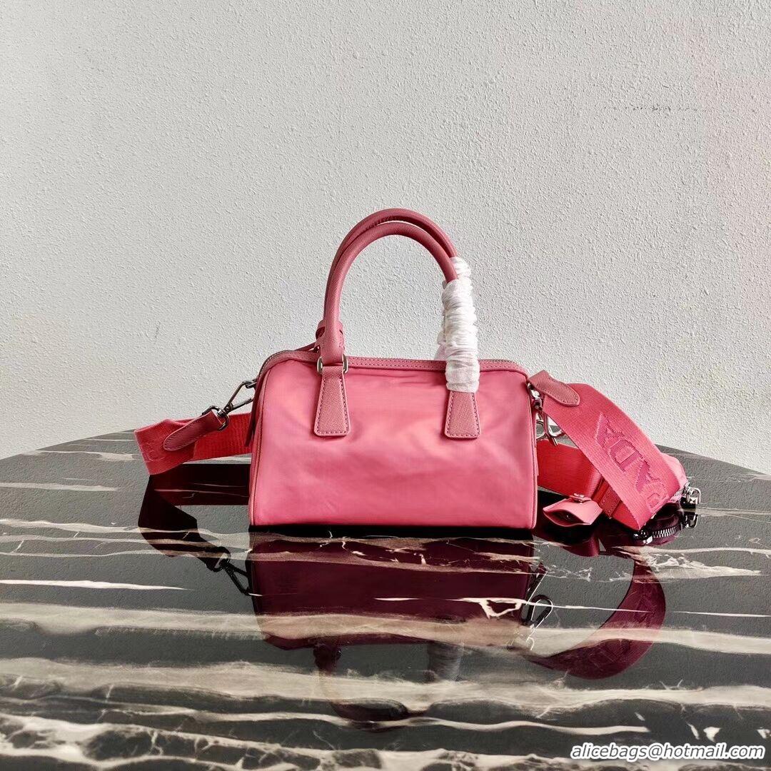 Shop Duplicate Prada Re-Edition 2005 top-handle bag 1PR846 pink