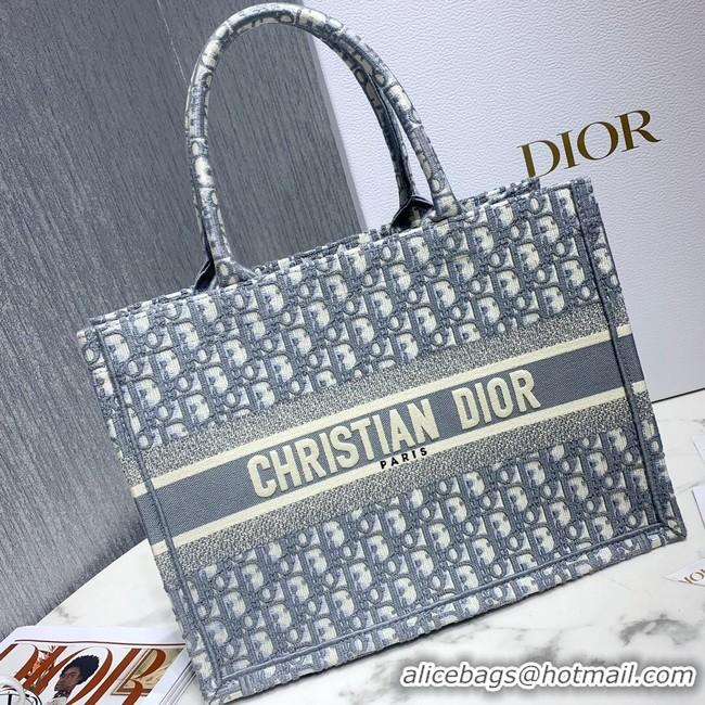 Grade SMALL DIOR BOOK TOTE Embroidered M1296-4