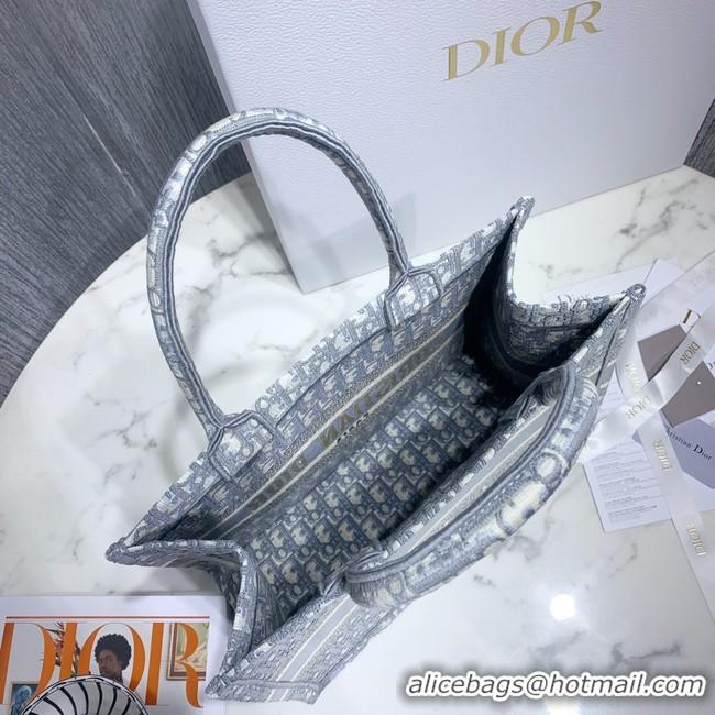 Grade SMALL DIOR BOOK TOTE Embroidered M1296-4