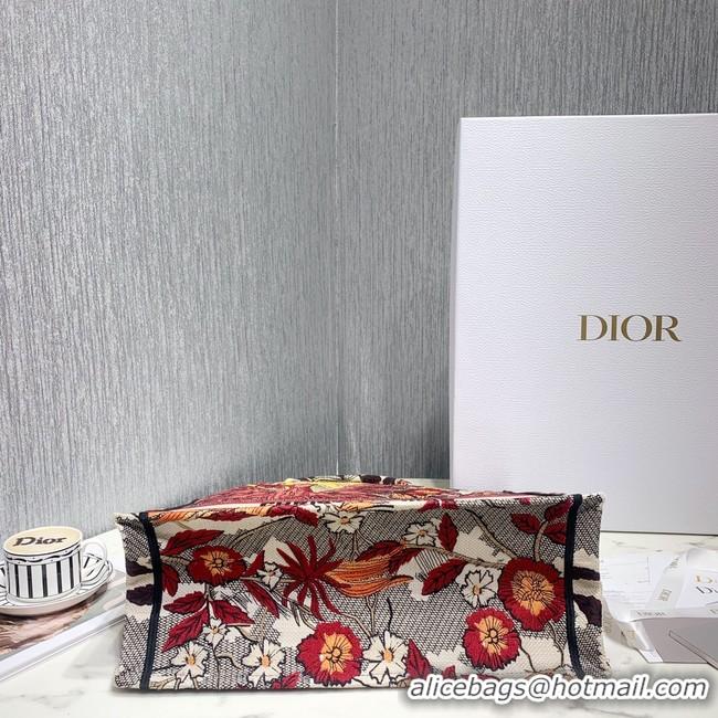 Sumptuous DIOR BOOK TOTE BAG IN EMBROIDERED CANVAS C1286-4