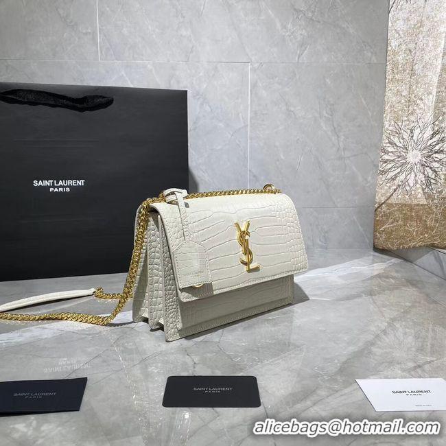 Practical Yves Saint Laurent Calfskin Leather Shoulder Bag Y542206A white&gold-Tone Metal