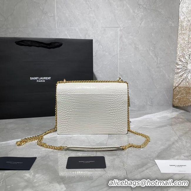 Practical Yves Saint Laurent Calfskin Leather Shoulder Bag Y542206A white&gold-Tone Metal