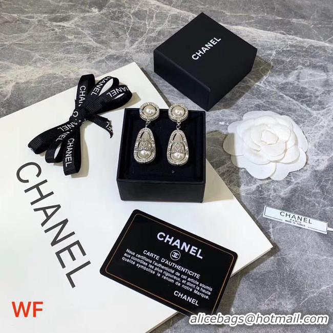 Luxurious Chanel Earrings CE4543