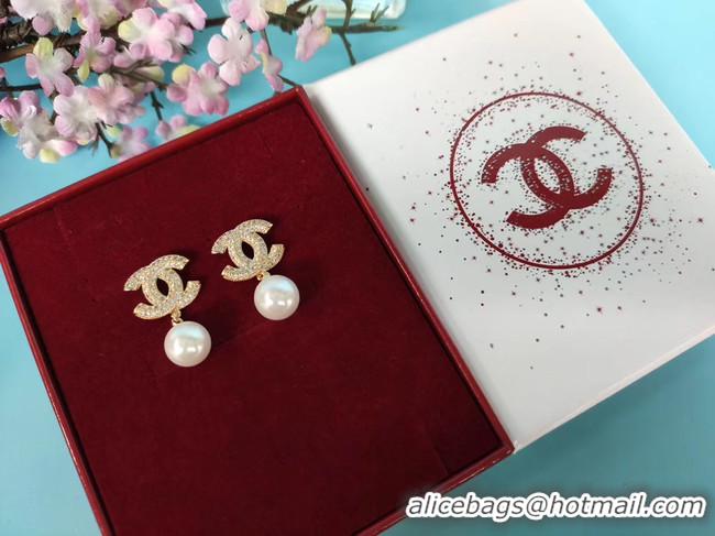 Well Crafted Chanel Earrings CE4757