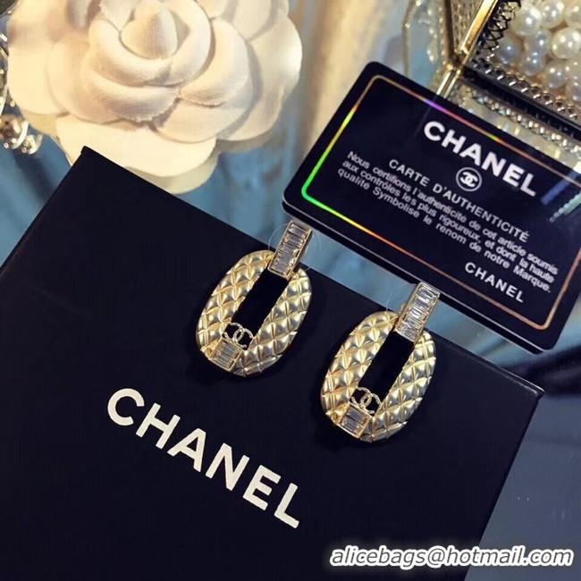 Stylish Chanel Earrings CE4838