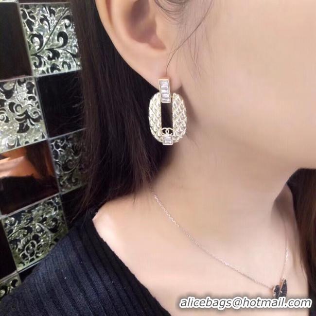 Stylish Chanel Earrings CE4838