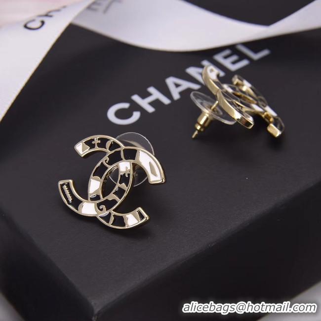 Stylish Chanel Earrings CE4844