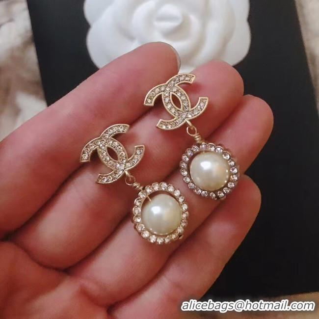 Stylish Chanel Earrings CE4866