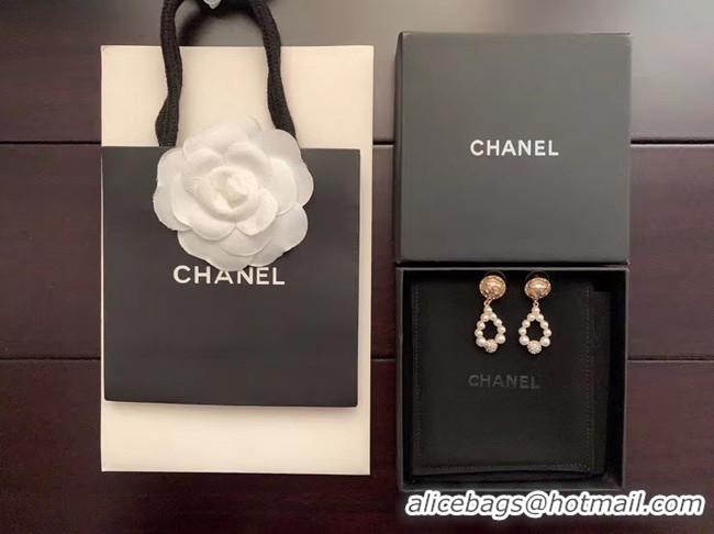 Well Crafted Chanel Earrings CE4953