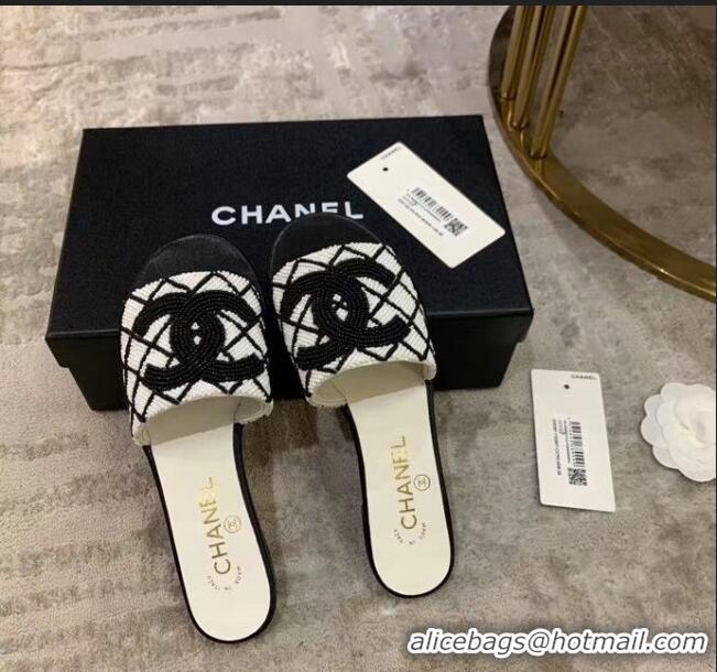 Inexpensive Chanel Pearl Check Embroidered Slide Sandals C70839 White/Black 2020