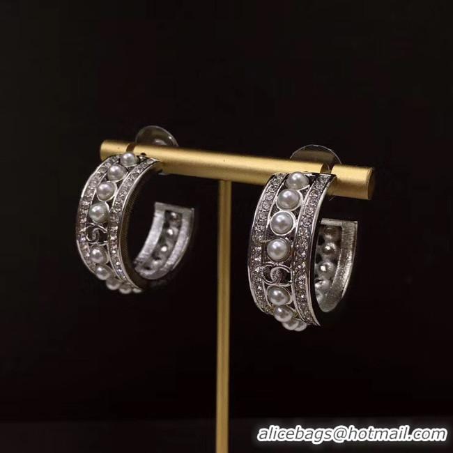 Stylish Chanel Earrings CE5077