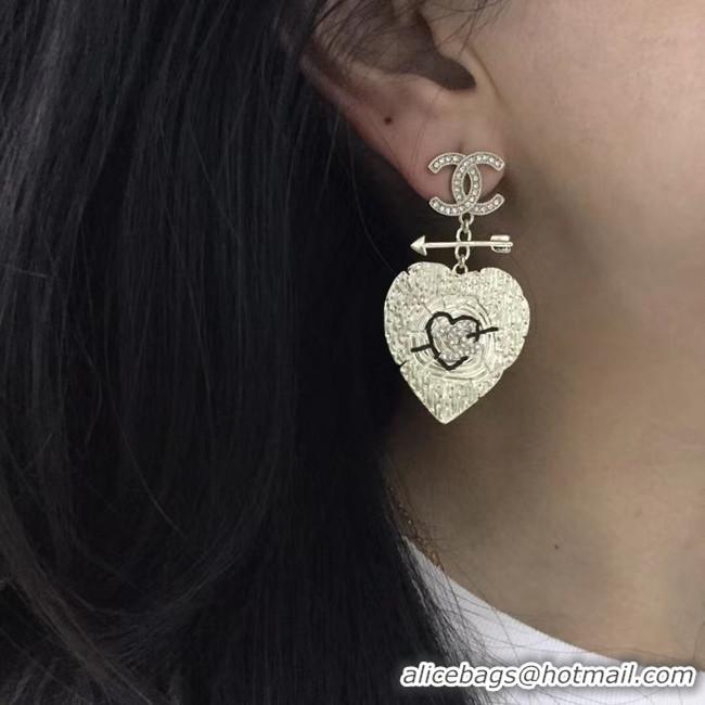 Well Crafted Chanel Earrings CE5170