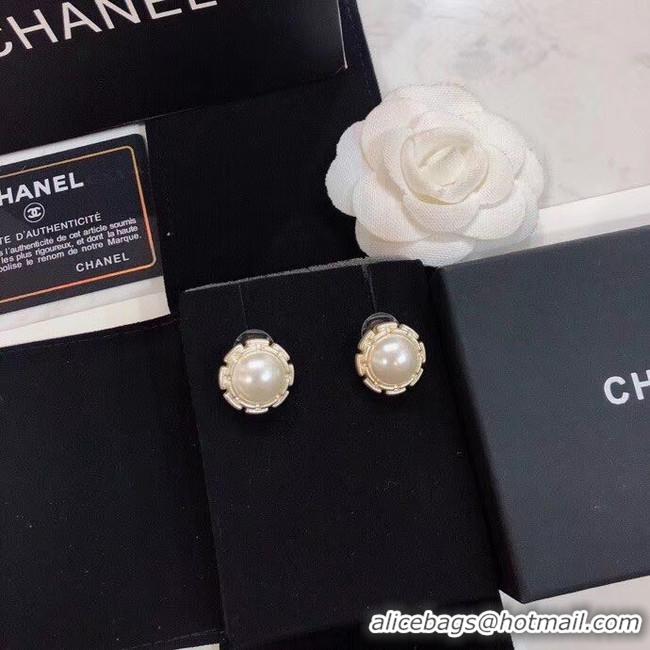 Stylish Chanel Earrings CE5197