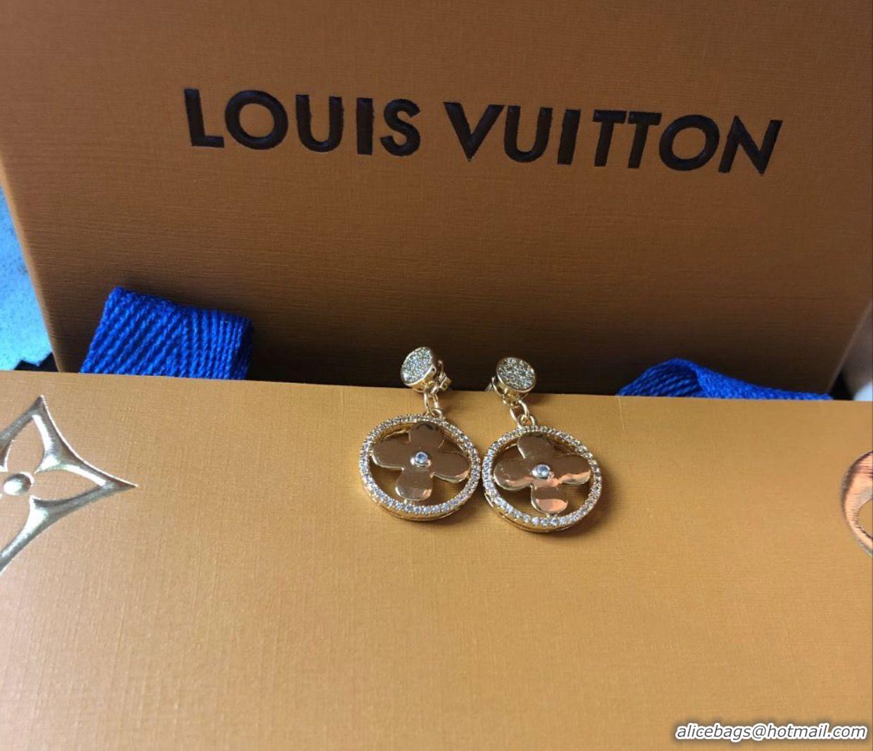 Stylish Louis Vuitton Earrings LV23781 Gold