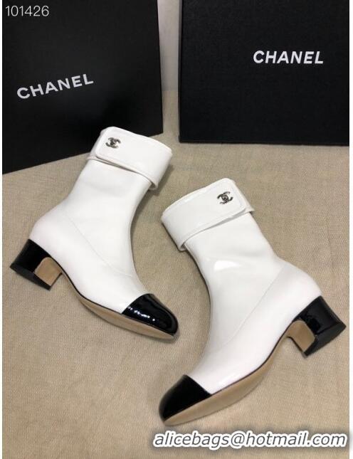 Low Cost Chanel Patent Leather Foldover Short Boots 45mm C72232 White 2020