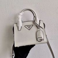 Pretty Style Prada S...