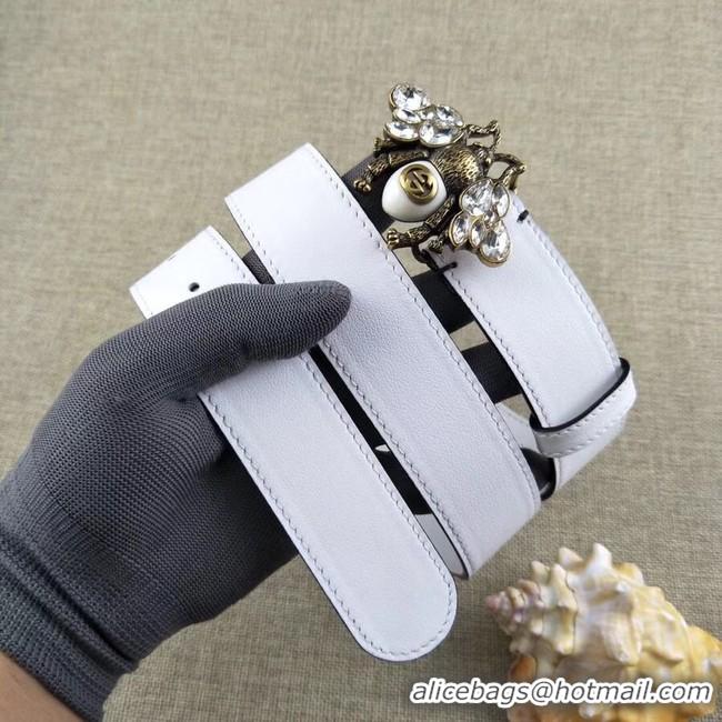 Stylish Gucci leather belt with bee 499638 white