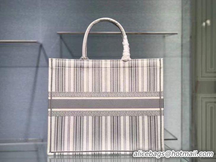 Best Grade Dior Book Tote Bag In Striped Canvas CD500852