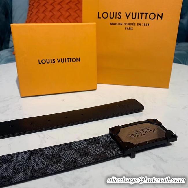 Sophisticated Louis Vuitton Leather Belt M0198 30MM