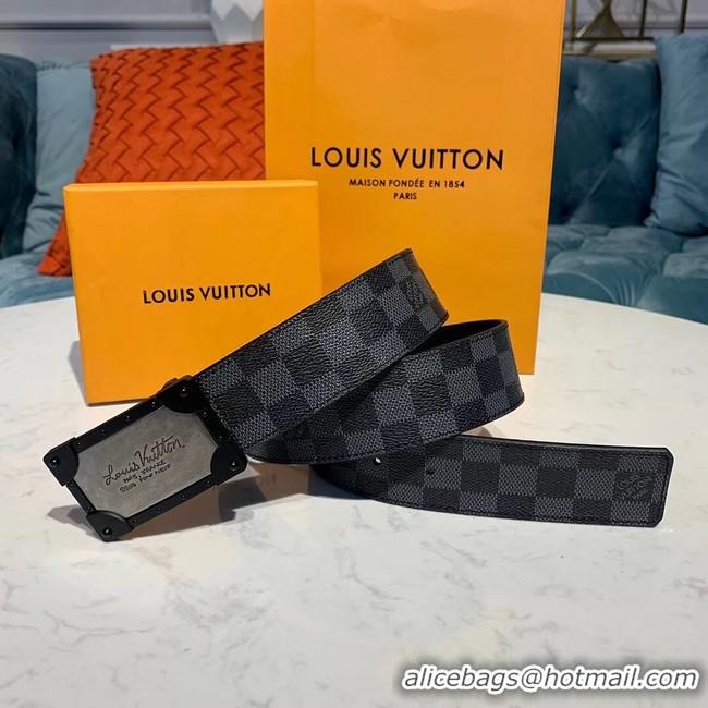 Sophisticated Louis Vuitton Leather Belt M0198 30MM