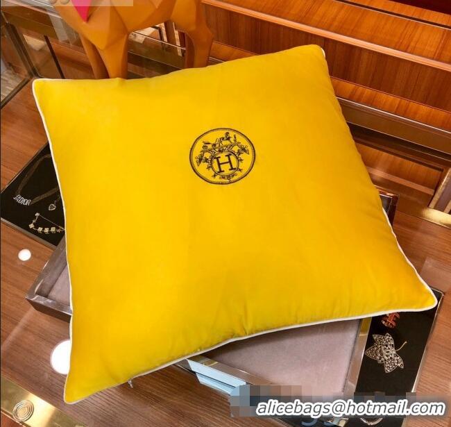 Classic Specials Hermes Throw Pillow 40x40cm H2082421 Yellow 2020