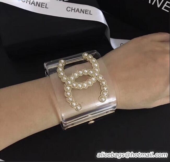 Low Cost Chanel Resin Pearl CC Cuff Bracelet CC7101 2019