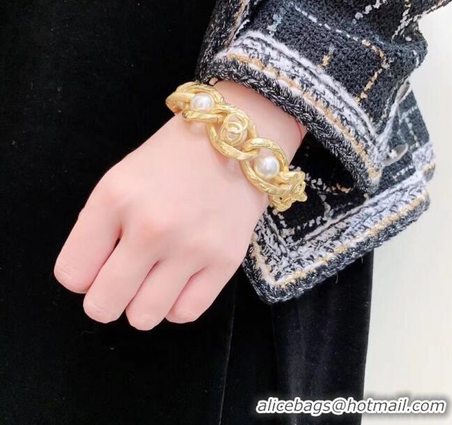 Best Product Chanel Vintage Metal Pearl Bracelet AB3147 2019