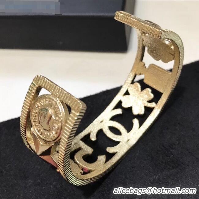 Buy Fashionable Chanel CC 5 Cuff Bracelet AB2925 Gold 2019