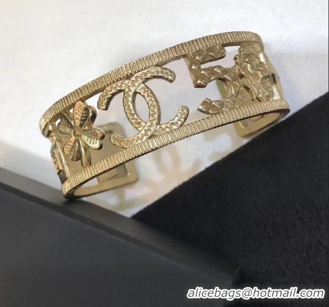 Buy Fashionable Chanel CC 5 Cuff Bracelet AB2925 Gold 2019