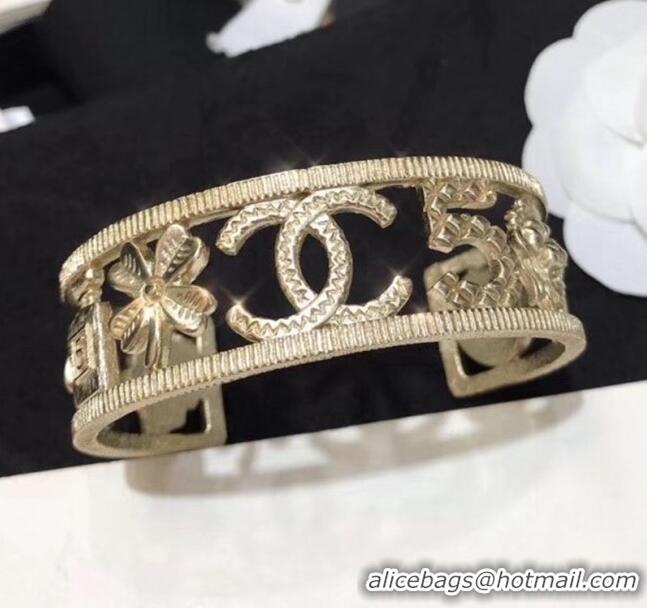 Buy Fashionable Chanel CC 5 Cuff Bracelet AB2925 Gold 2019