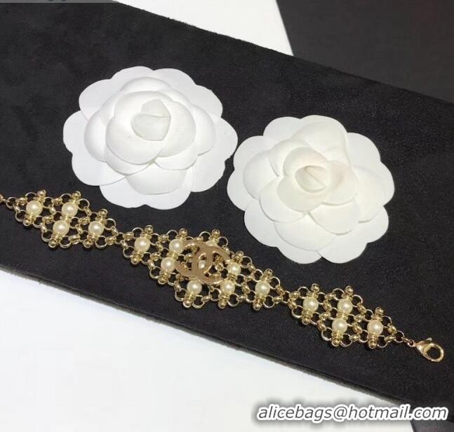 Good Taste Chanel Pearls Bracelet CC3610 2020