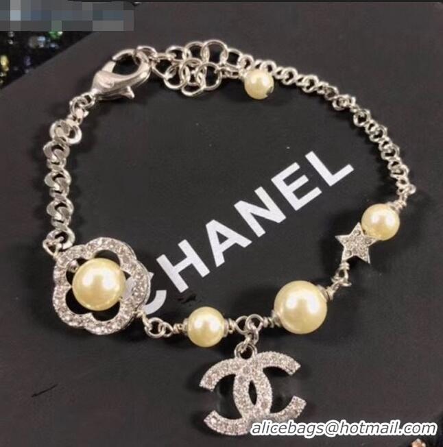 Inexpensive Chanel Pearl Silver Bracelet CC0722 2020