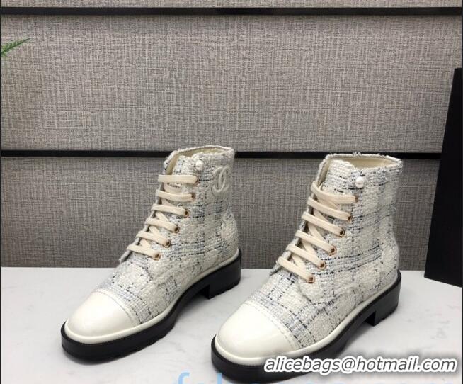 Famous Brand Chanel Tweed Pearl Short Boots G35154 White 2020